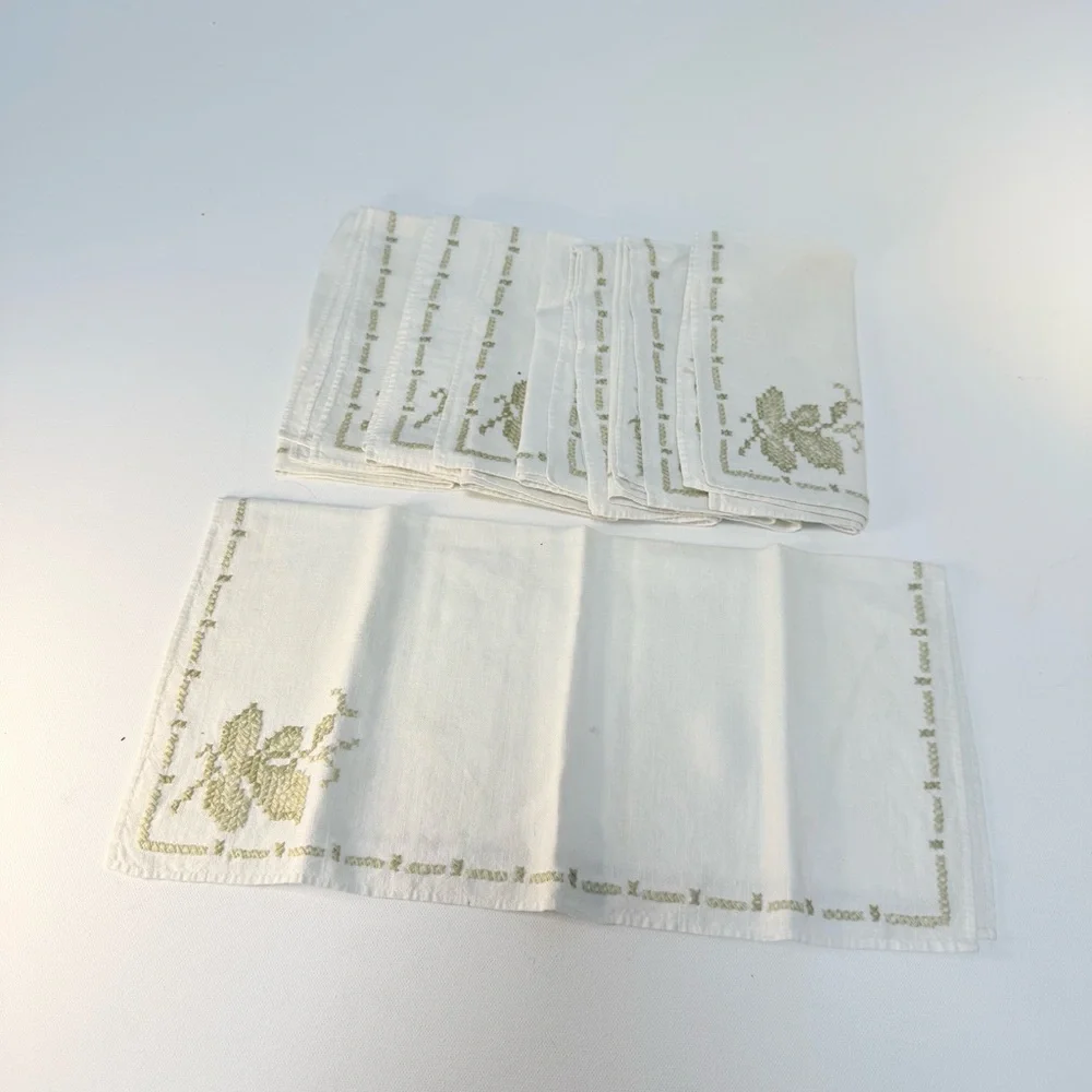 Vintage Hand-Embroidered Cream Cloth Napkins - Set of 7
